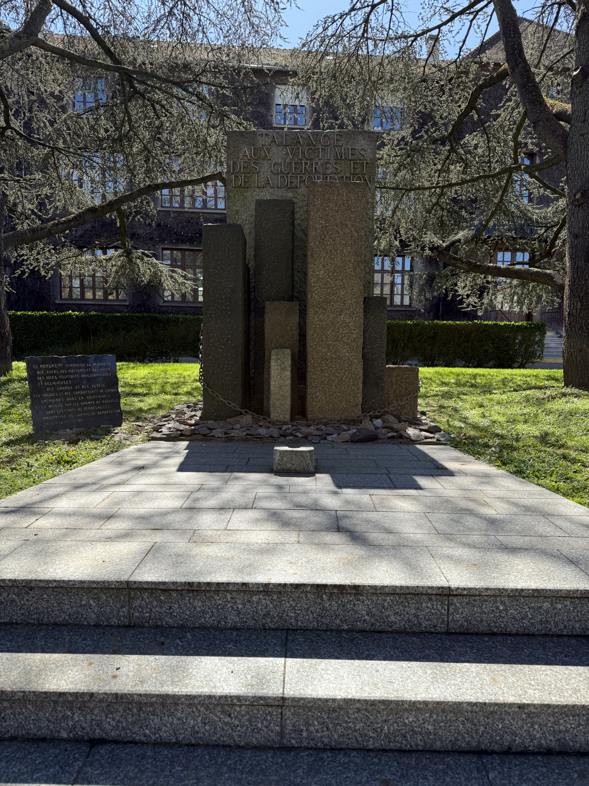 Monument aux Morts de Talange – hommage aux soldats talangeois tombés au champ d'honneur
